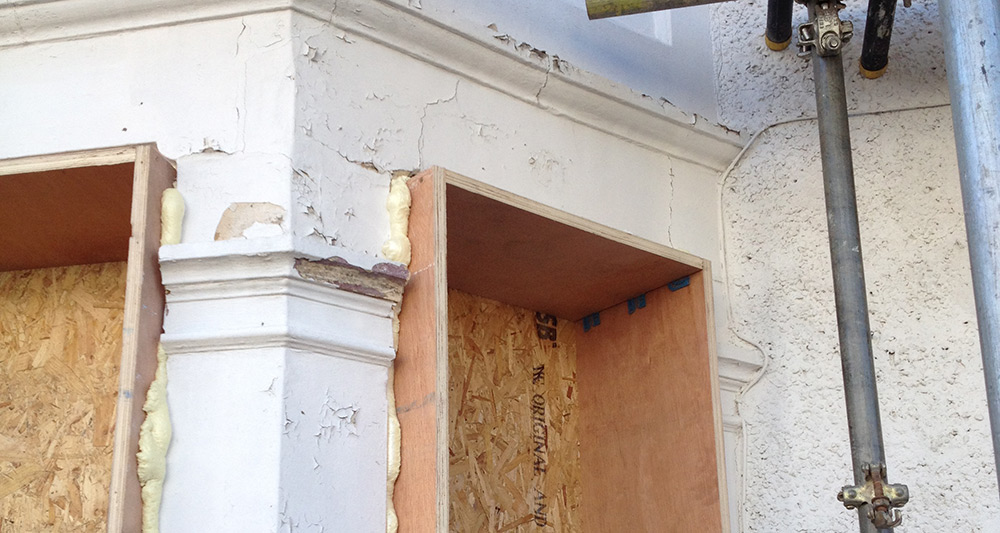 Specially constructed airtight ply boxes were installed to receive the new windows, and also allow for preliminary airtightness testing to more accurately reveal air leakages elsewhere in the house