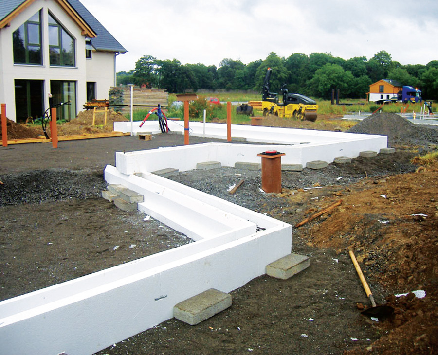 Installation of the Supergrund insulated foundation system
