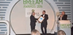 Chairman of Daikin Europe Frans Hoorelbeke receiving the BES 6001 standard certificate from Gavin Dunn, Breeam director at the BRE, at the 2016 Breeam awards