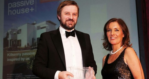 Pictured at the Irish Magazine Awards are Passive House Plus editor Jeff Colley and Magazines Ireland chief executive Grace Aungier